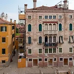 Casa Golena Lejlighed *