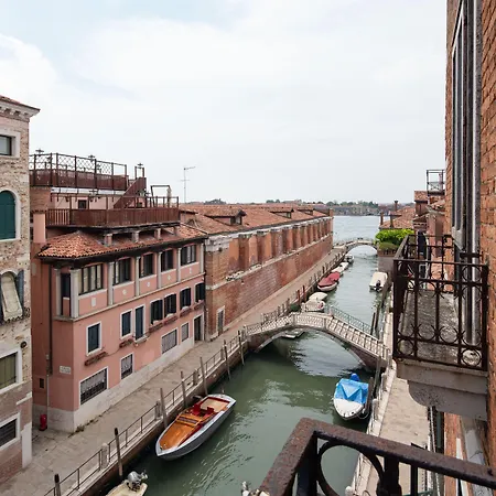Casa Golena Lägenhet *